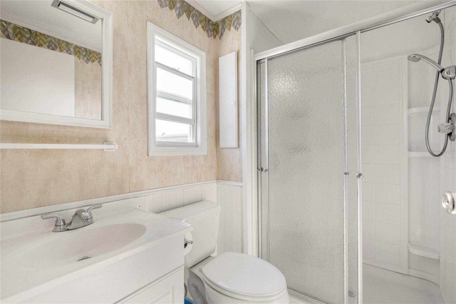 Image 24 of 45 For 533 Fleetwood Street