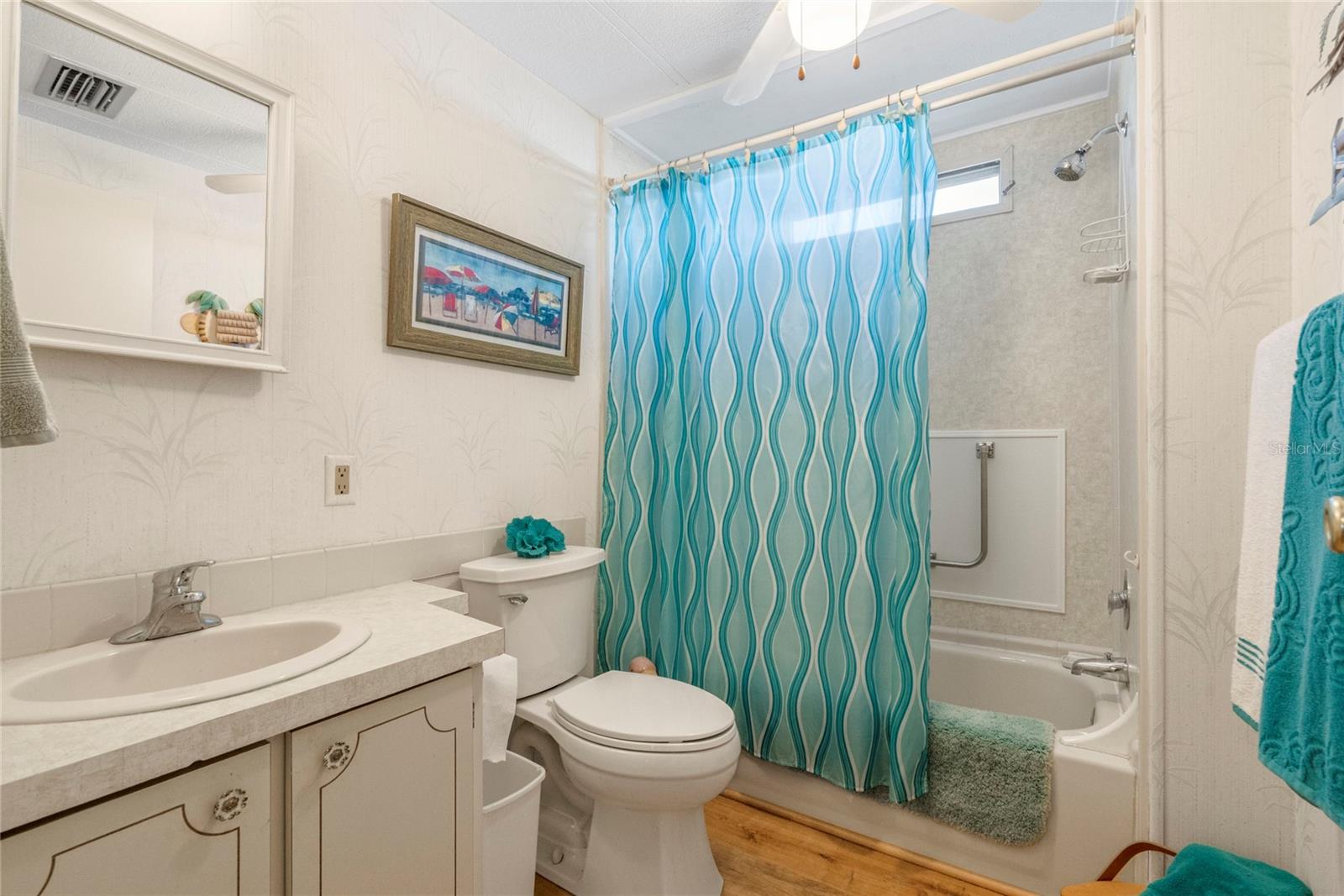 Image 28 of 45 For 533 Fleetwood Street