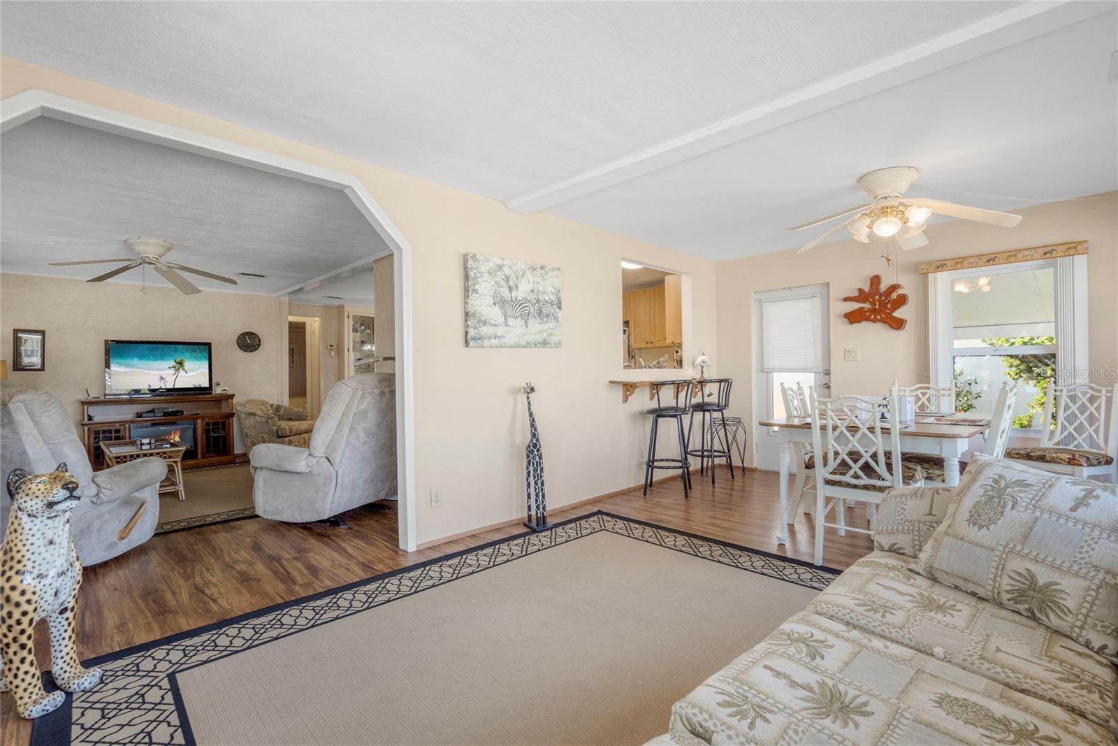 Image 3 of 45 For 533 Fleetwood Street