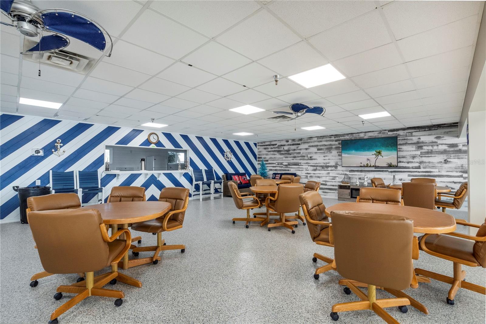 Image 38 of 45 For 533 Fleetwood Street