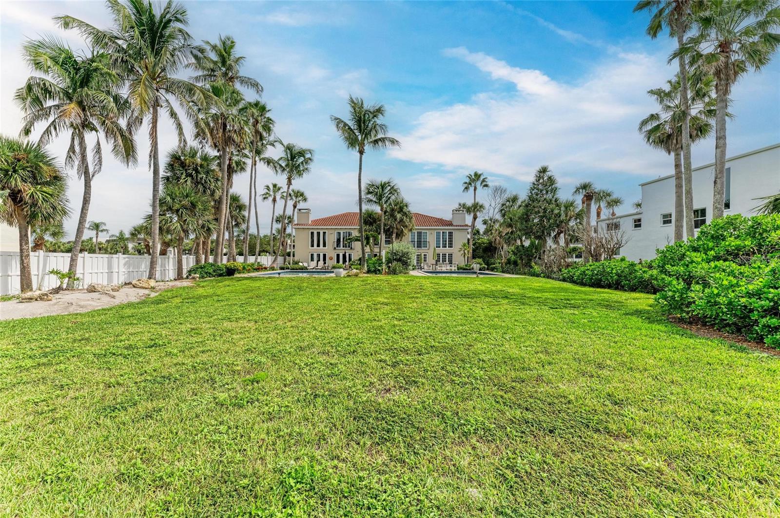 Image 25 of 50 For 4473 Gulf Of Mexico Drive 4473