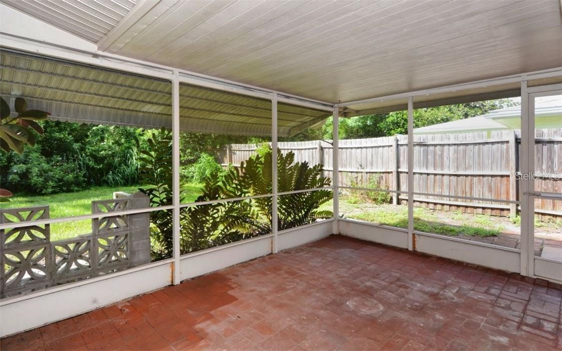 Image 10 of 18 For 2342 Sunnyside Place