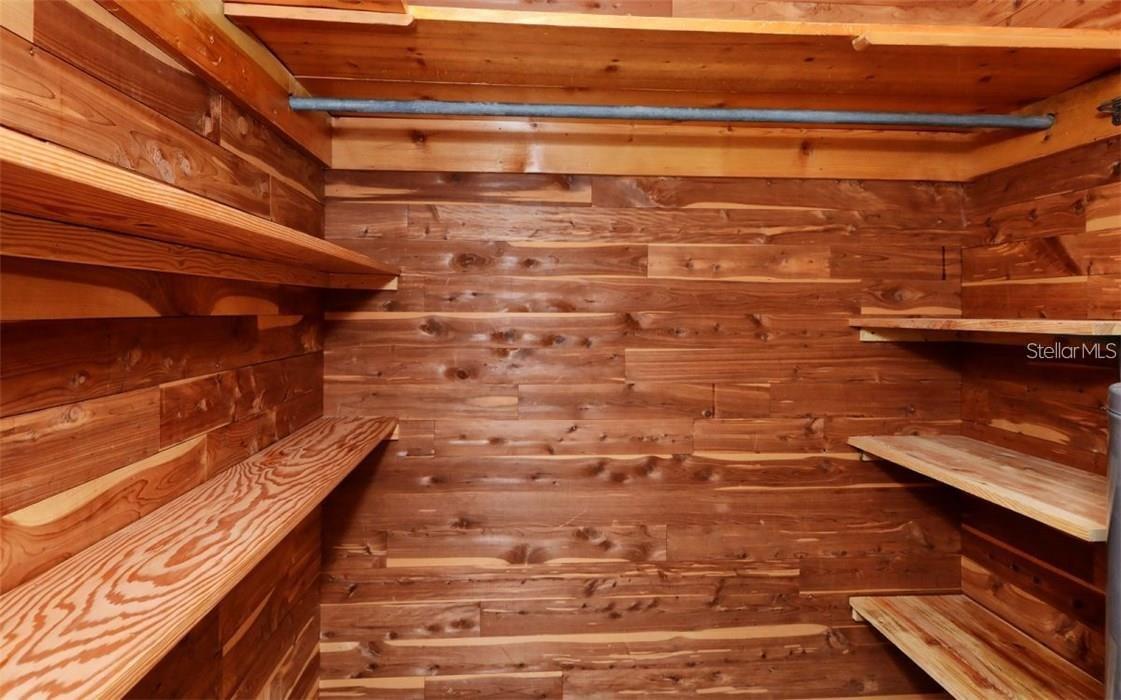 Image 17 of 18 For 2342 Sunnyside Place