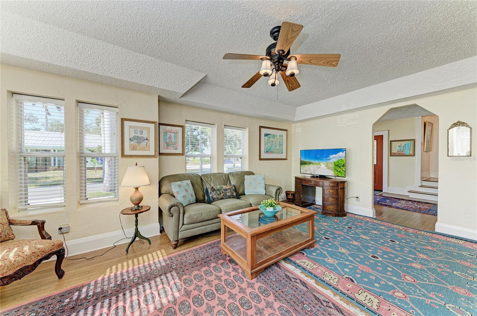 Image 21 of 65 For 401 27th Street W