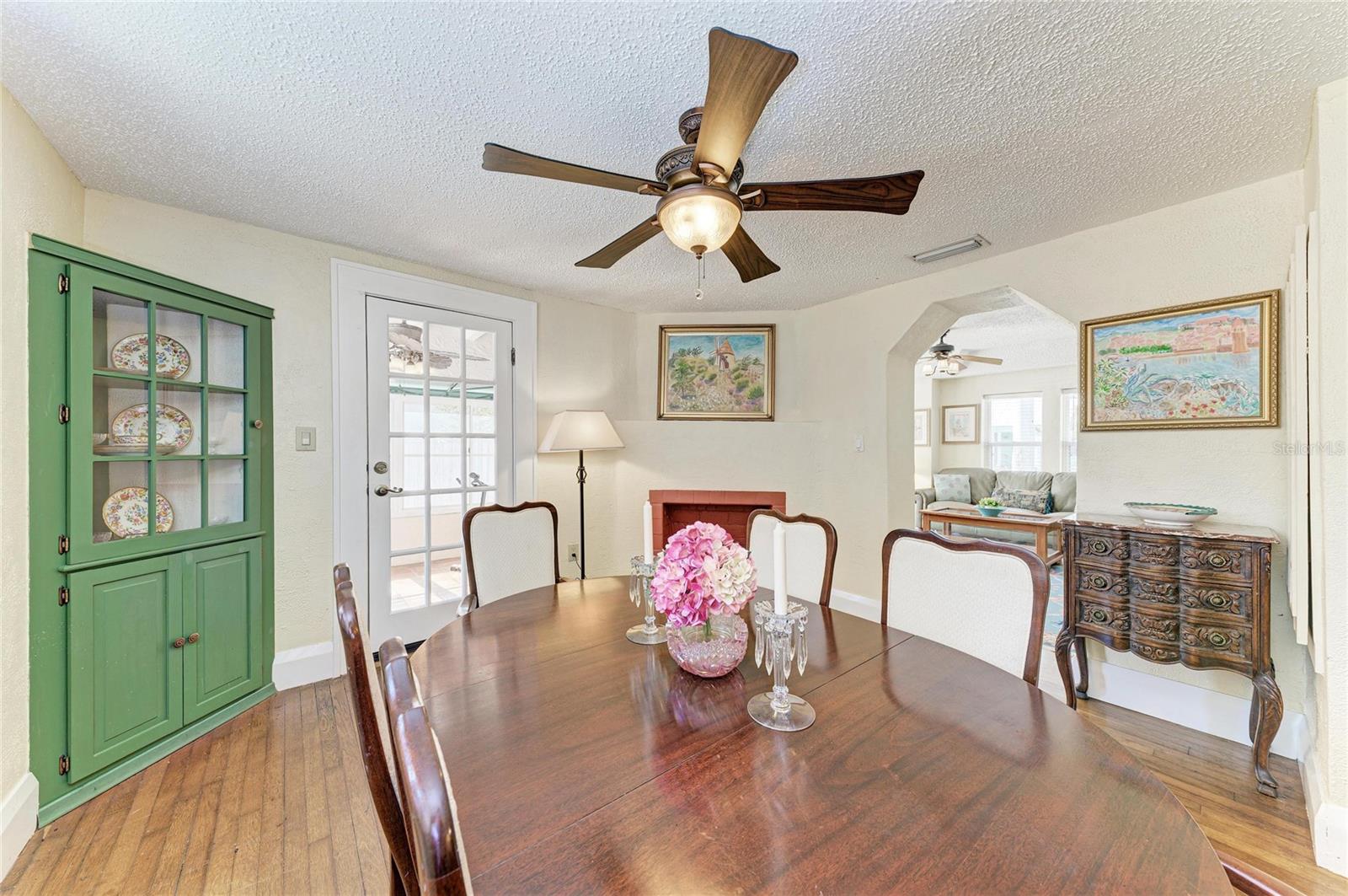 Image 27 of 65 For 401 27th Street W