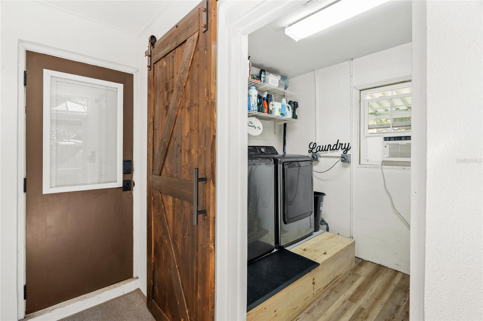 Image 10 of 31 For 1032 Willis Avenue