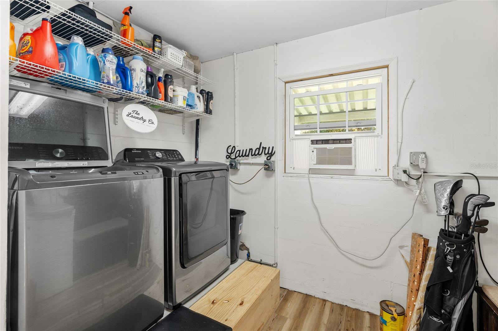 Image 11 of 31 For 1032 Willis Avenue