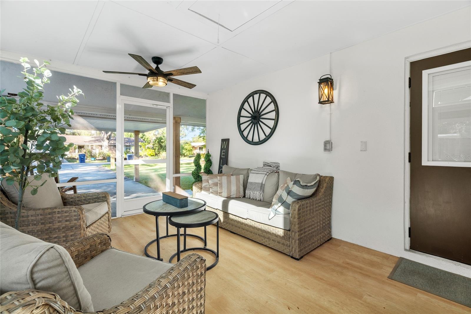 Image 12 of 31 For 1032 Willis Avenue