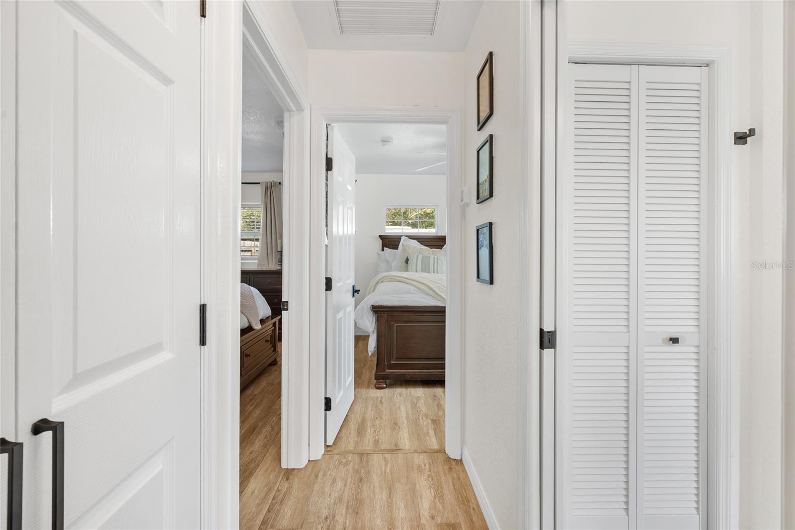 Image 20 of 31 For 1032 Willis Avenue