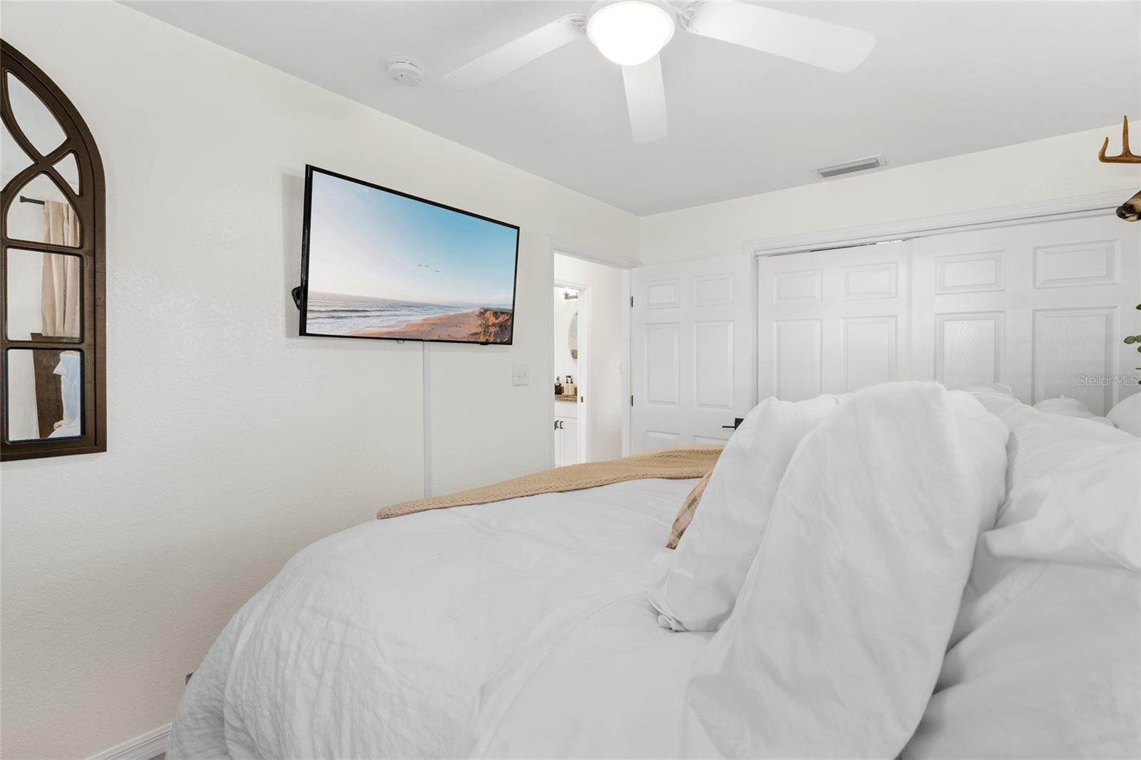 Image 27 of 31 For 1032 Willis Avenue