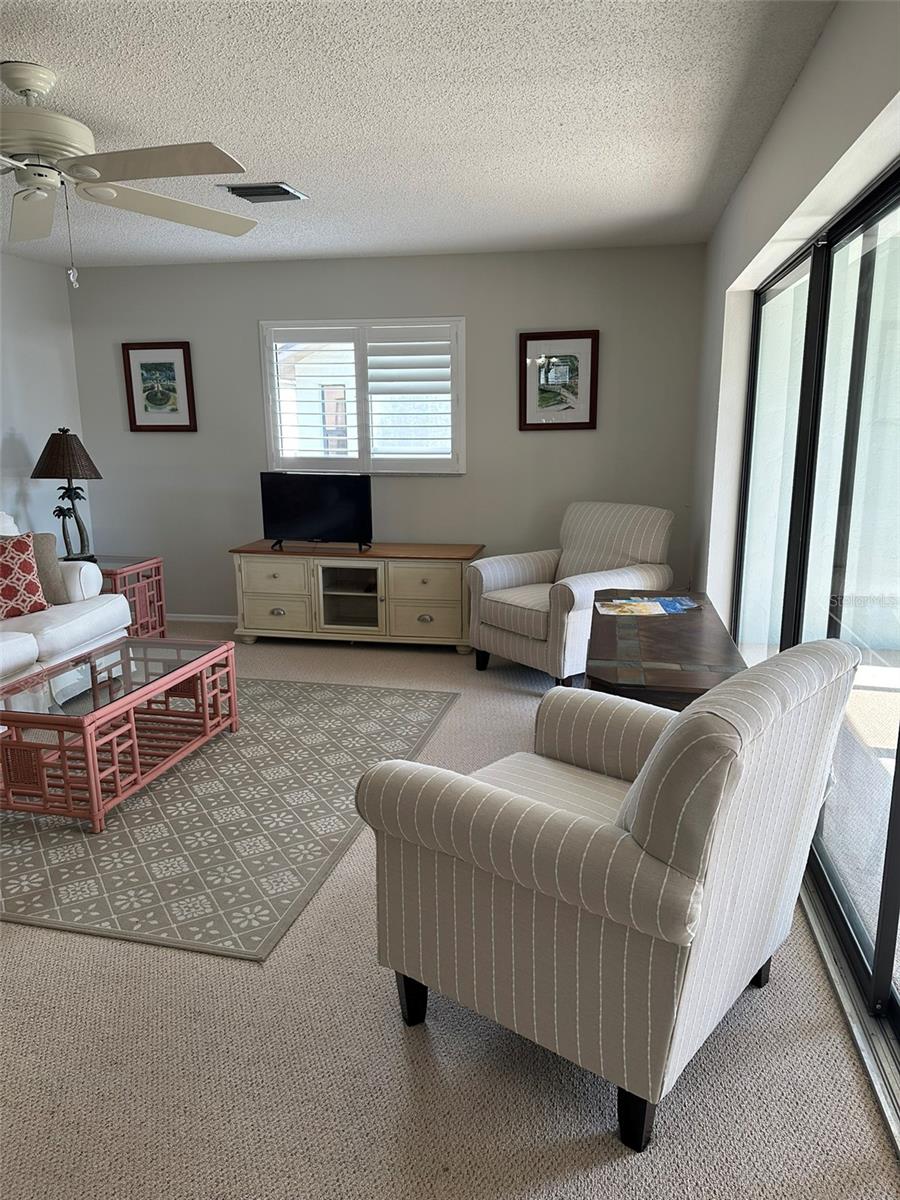 Image 12 of 40 For 1767 Lake Place 1767c