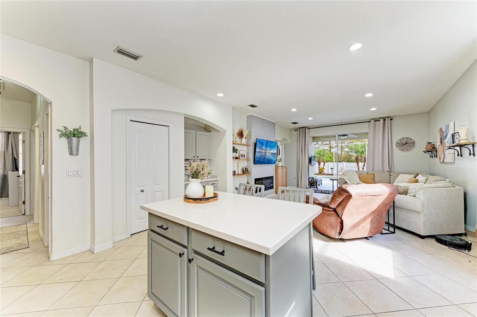 Image 12 of 61 For 4820 Trout River Crossing