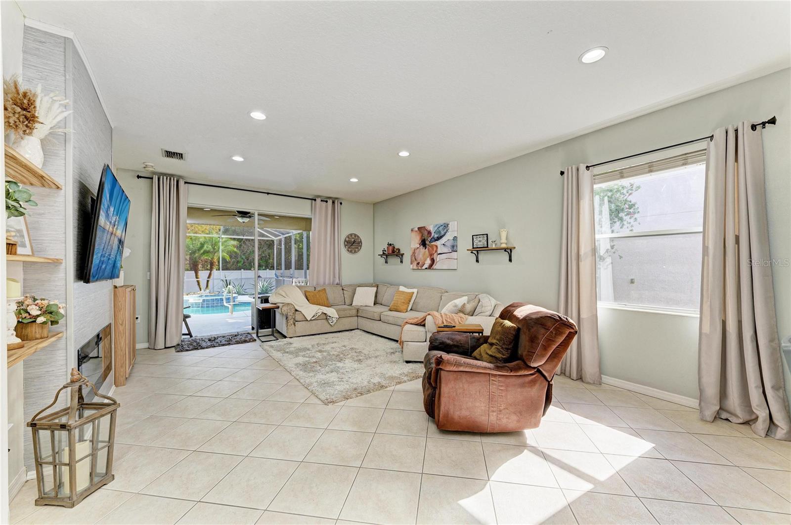 Image 22 of 61 For 4820 Trout River Crossing