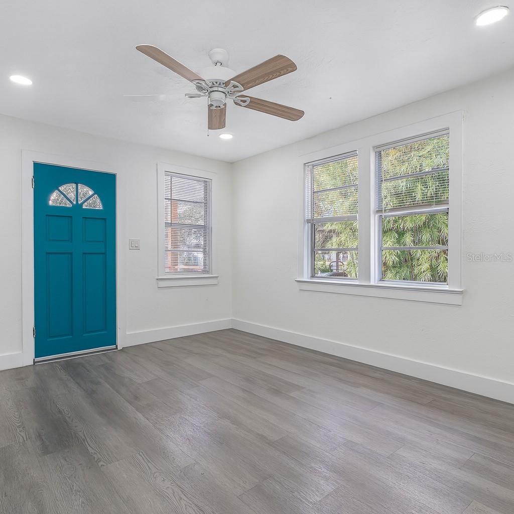 Image 23 of 30 For 2111 Palmetto Street