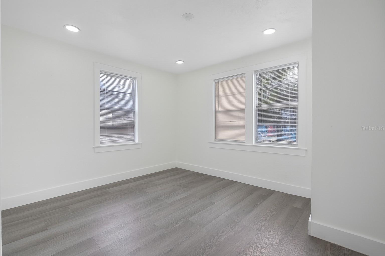 Image 29 of 30 For 2111 Palmetto Street