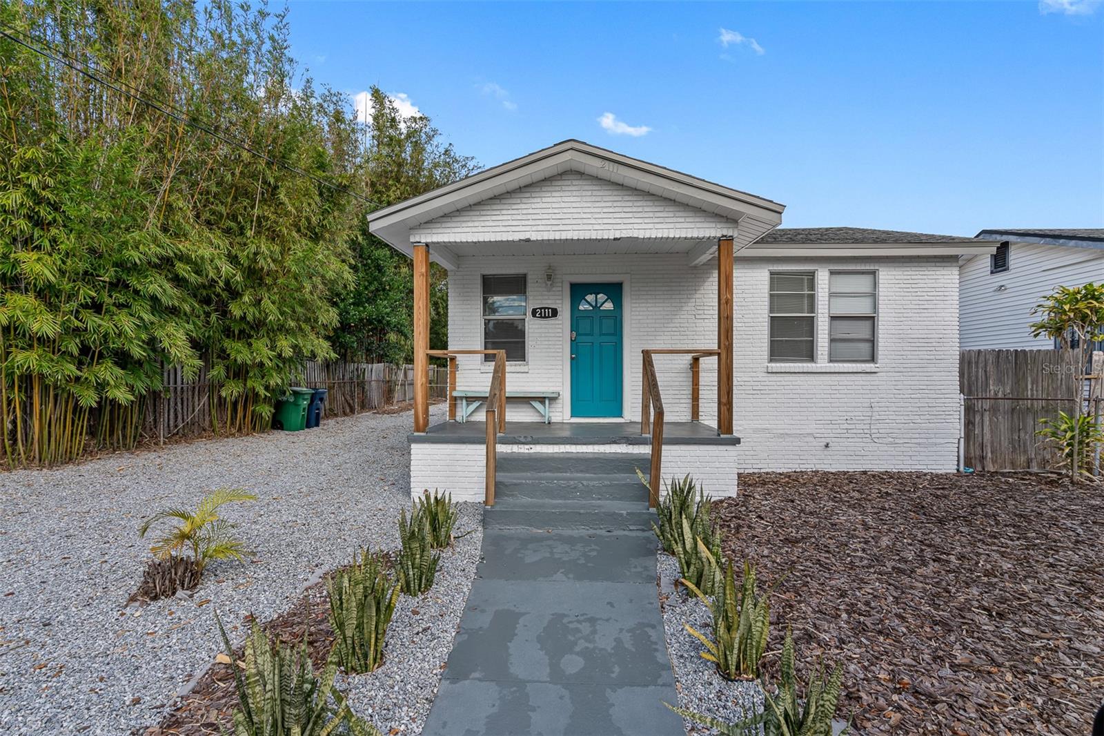 Image 4 of 30 For 2111 Palmetto Street