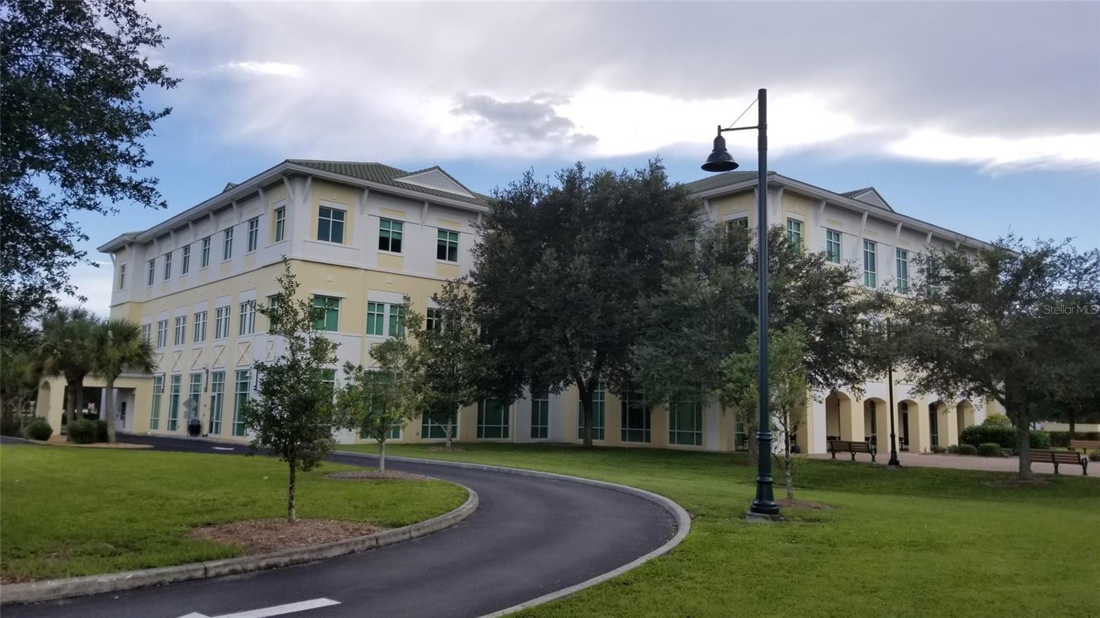 Listing photo id 2 for 1130219403 Fielders Road