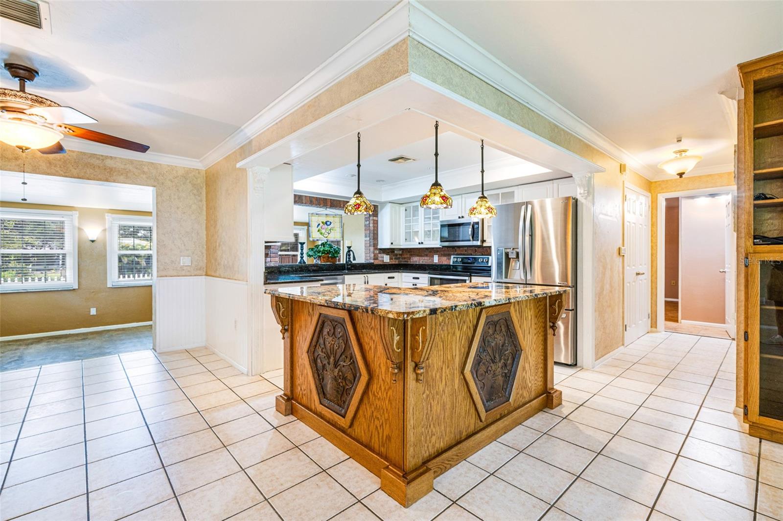 Image 10 of 57 For 17371 Williamsburg Drive