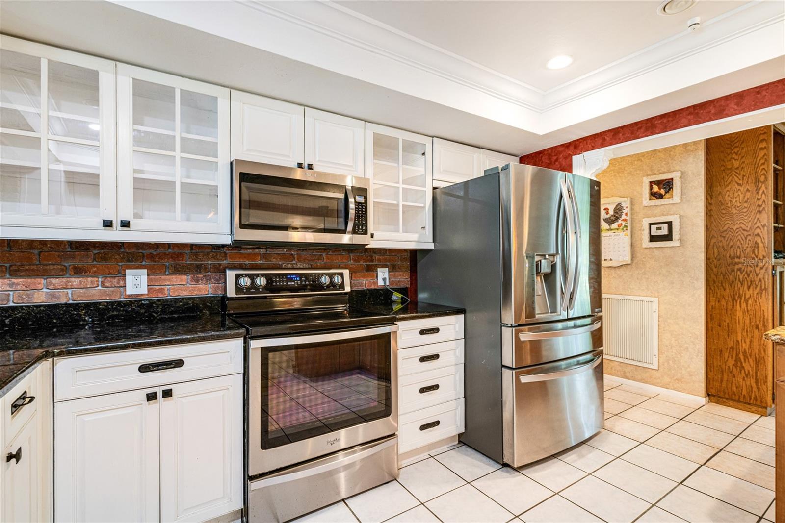 Image 12 of 57 For 17371 Williamsburg Drive