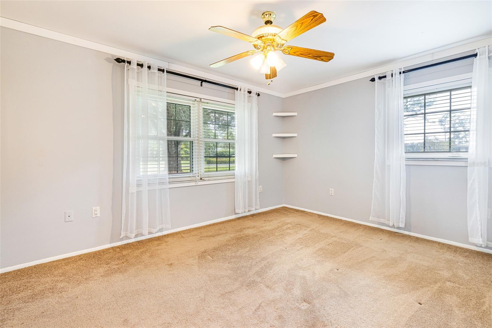 Image 23 of 57 For 17371 Williamsburg Drive