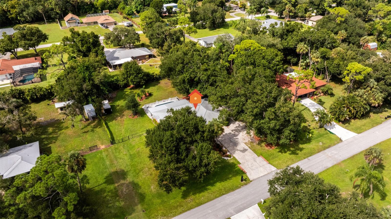 Image 42 of 57 For 17371 Williamsburg Drive