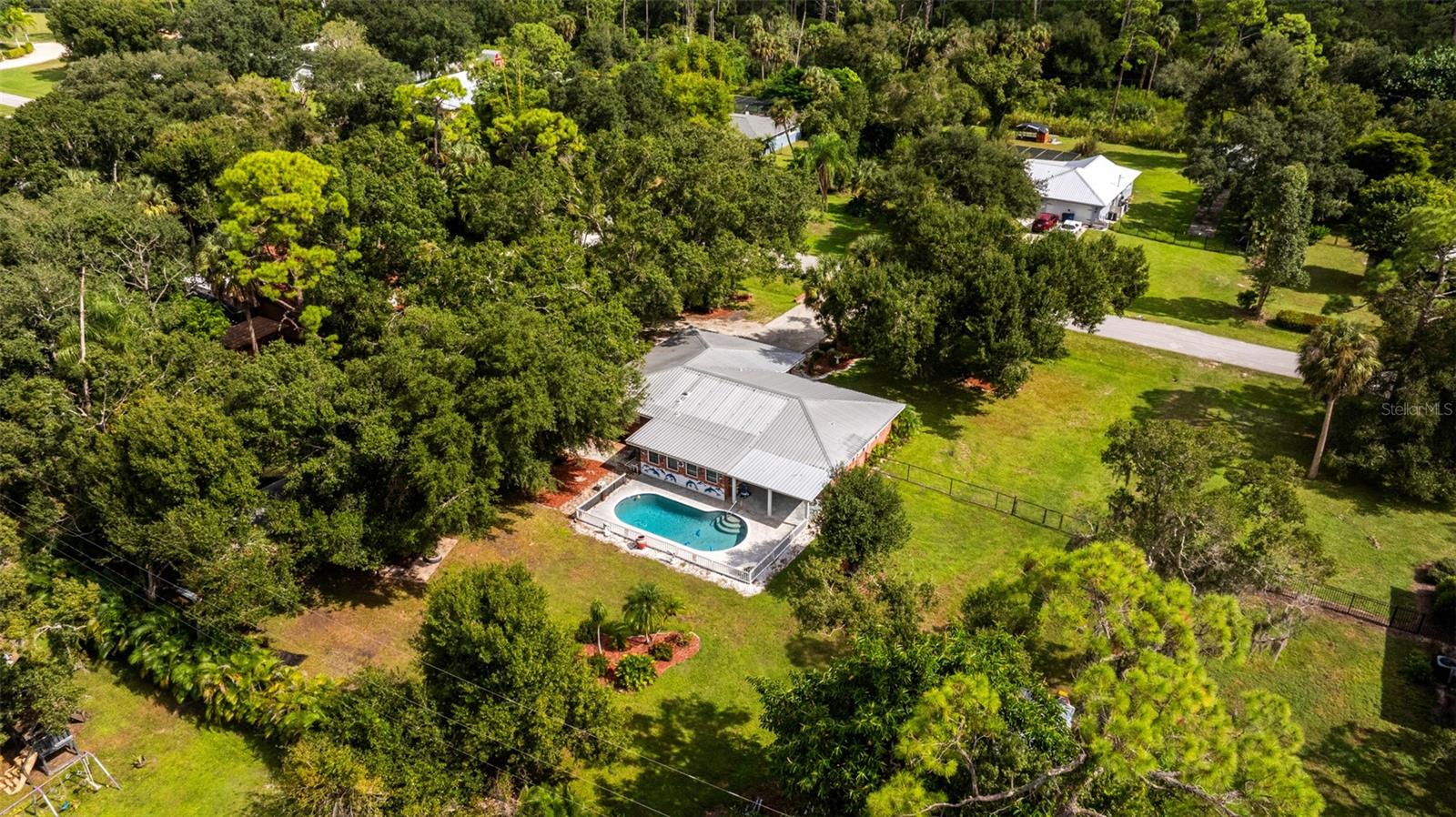 Image 48 of 57 For 17371 Williamsburg Drive