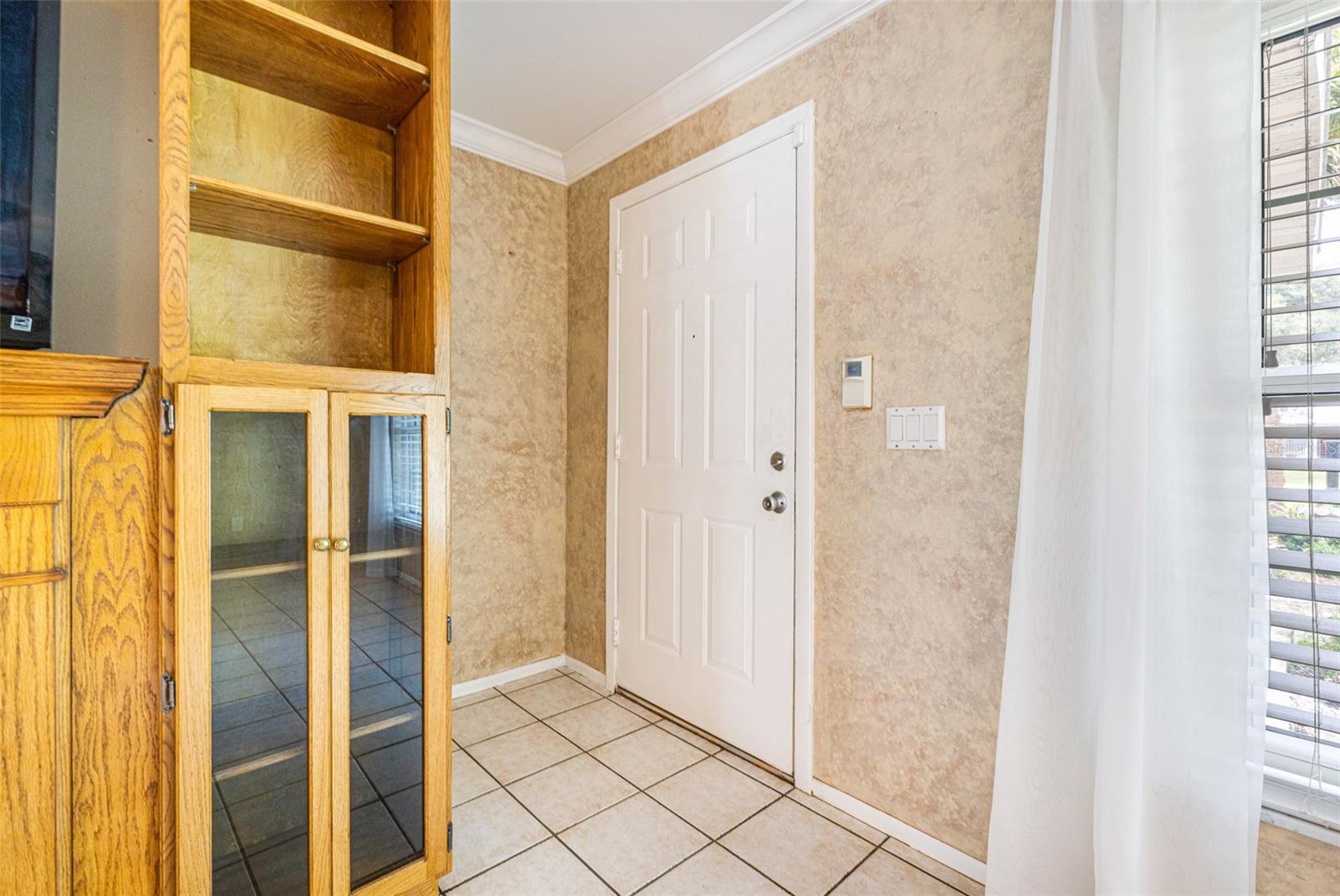 Image 5 of 57 For 17371 Williamsburg Drive