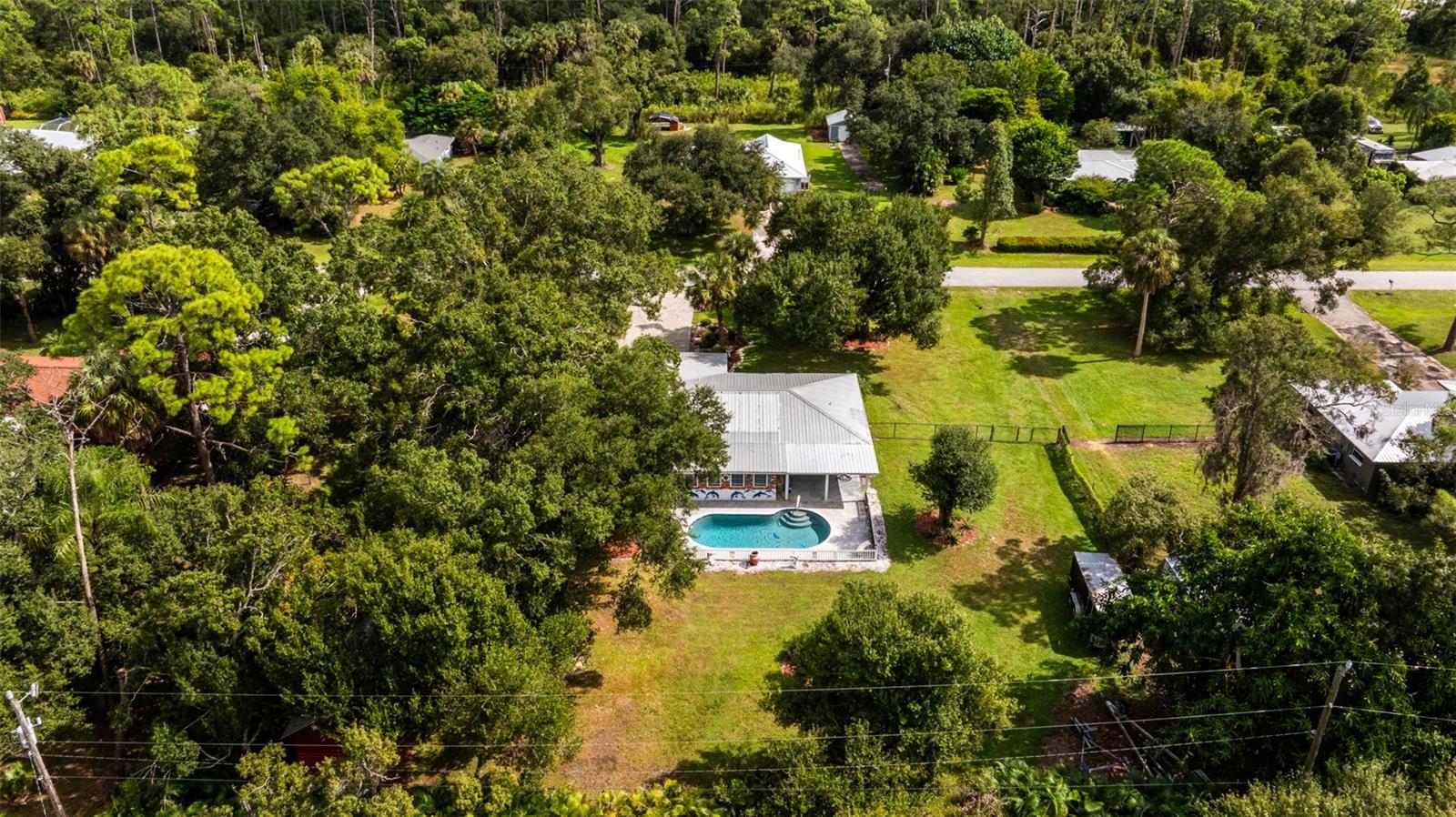 Image 51 of 57 For 17371 Williamsburg Drive