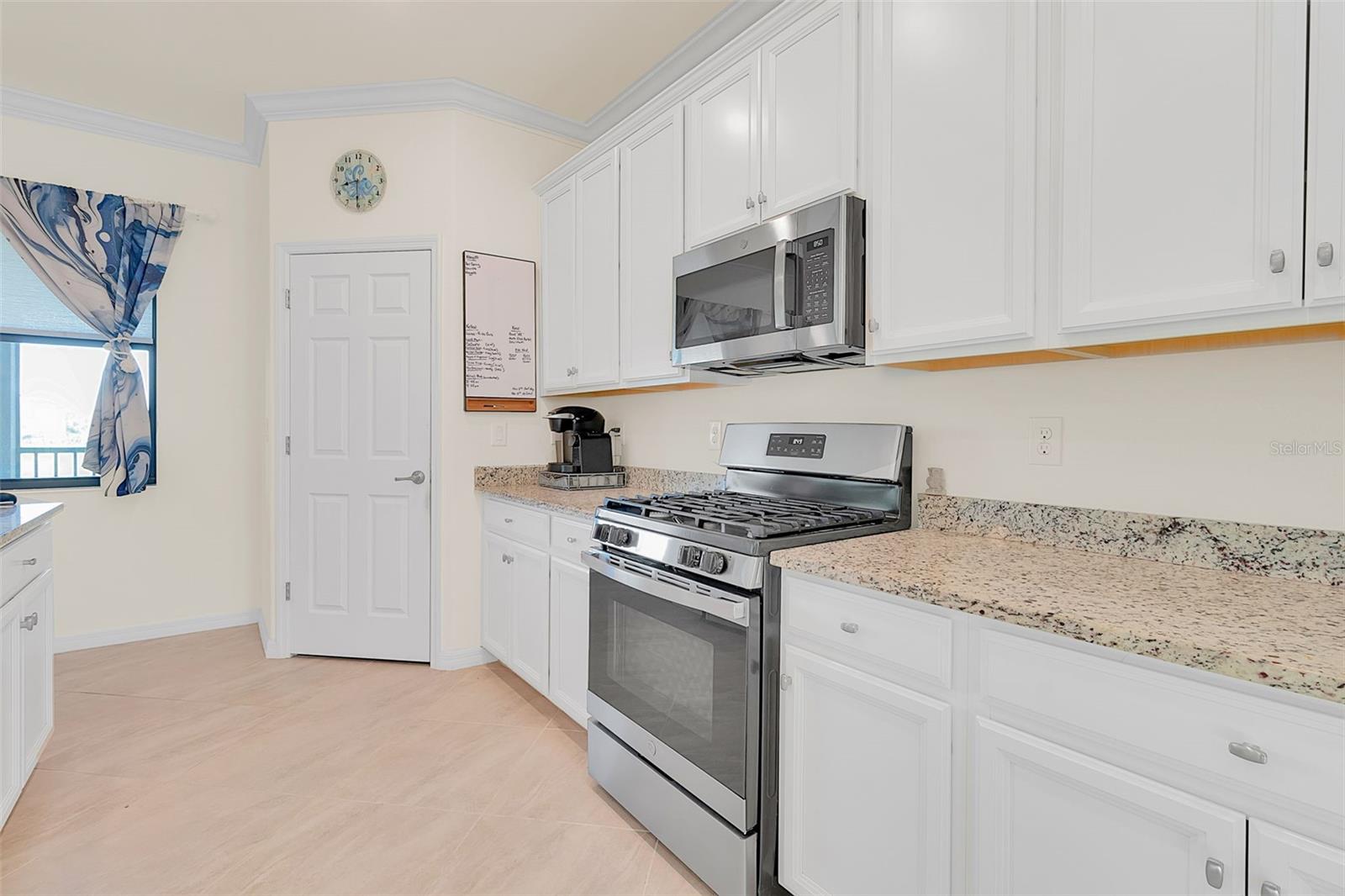 Image 20 of 62 For 18017 Gawthrop Drive 103