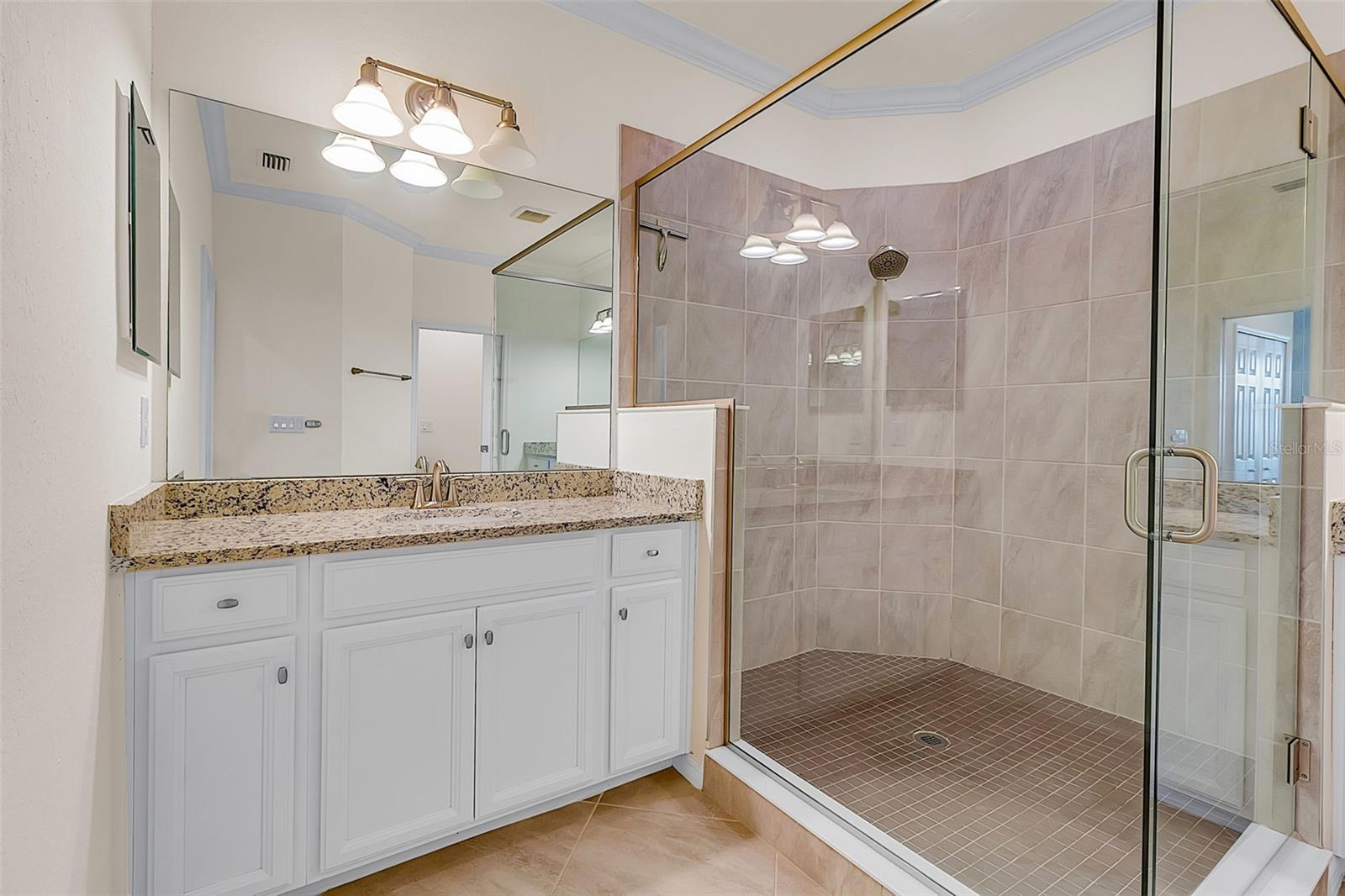 Image 28 of 62 For 18017 Gawthrop Drive 103