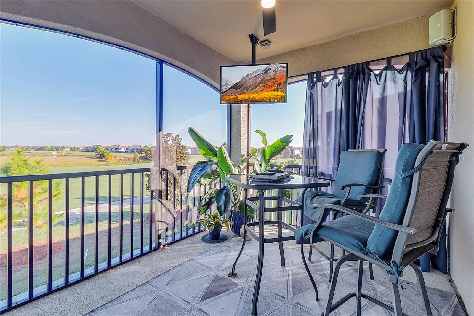 Image 38 of 62 For 18017 Gawthrop Drive 103