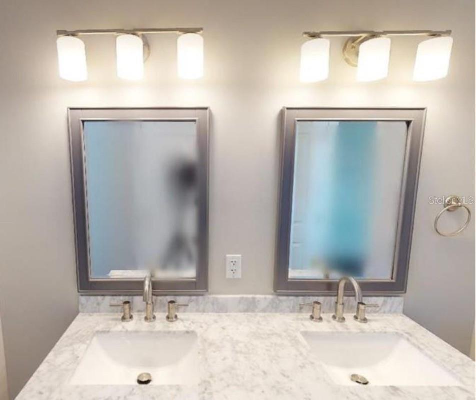 Image 8 of 10 For 710 Thomas Street