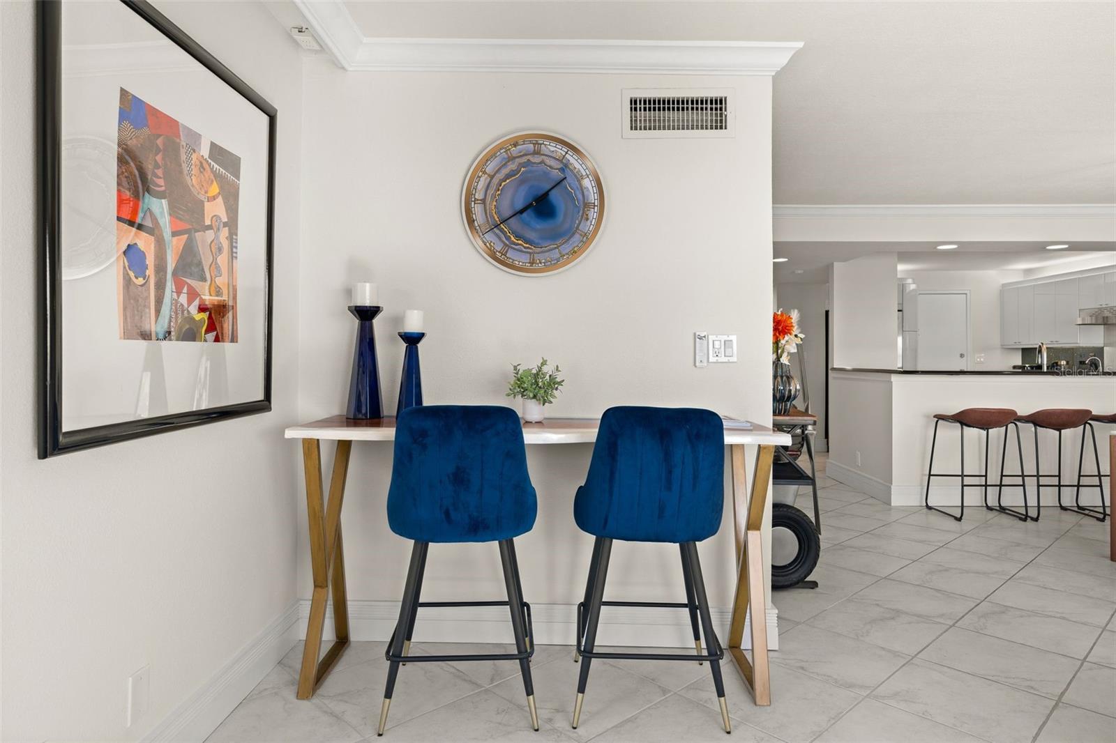 Image 18 of 56 For 1750 Benjamin Franklin Drive 8d