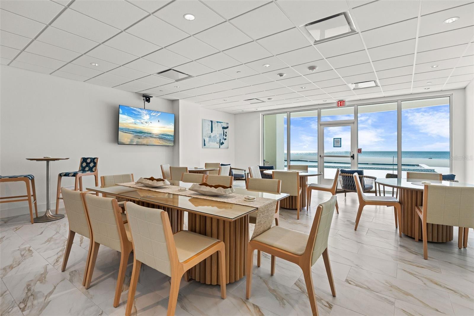 Image 40 of 56 For 1750 Benjamin Franklin Drive 8d