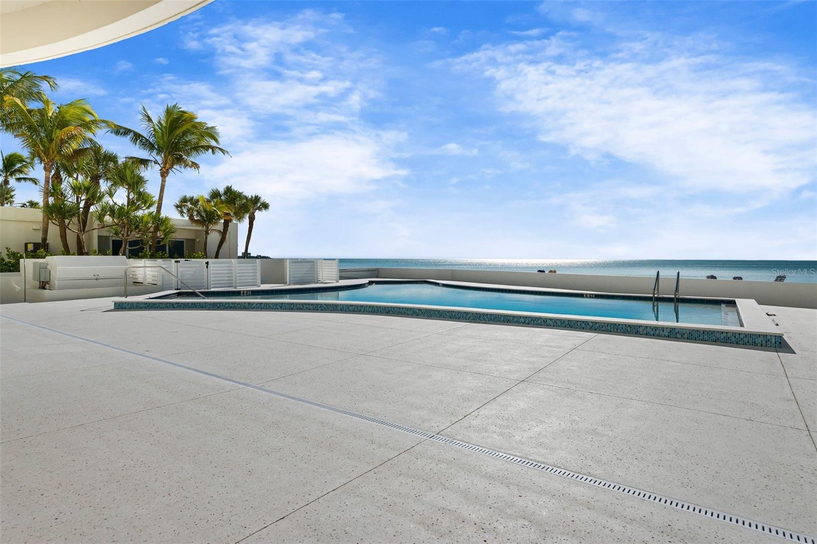 Image 47 of 56 For 1750 Benjamin Franklin Drive 8d