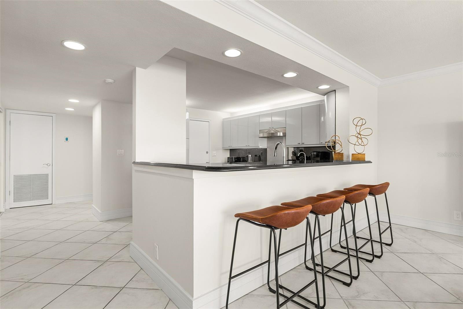 Image 9 of 56 For 1750 Benjamin Franklin Drive 8d