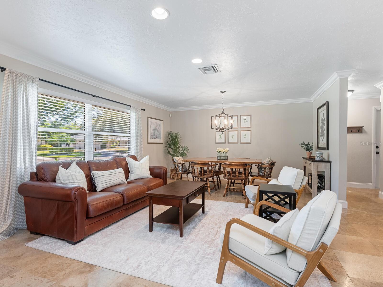 Image 5 of 46 For 130 Mimosa Drive