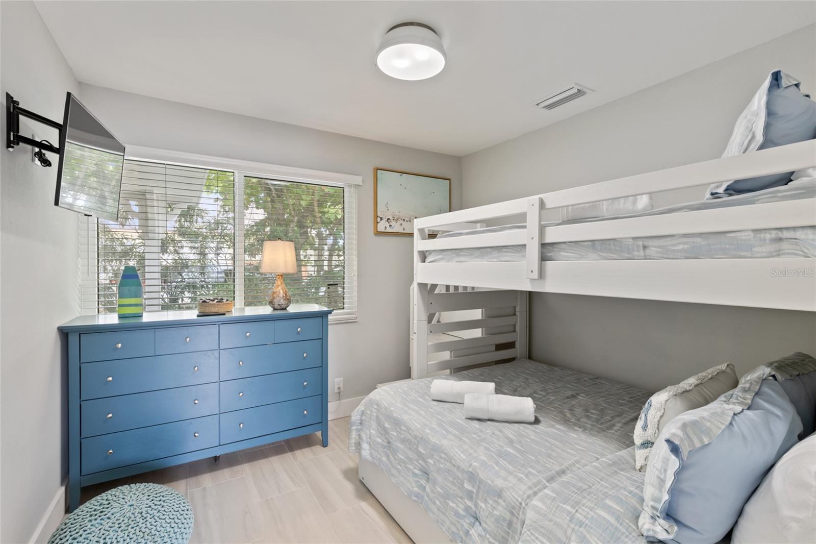 Image 14 of 62 For 110 Spring Avenue