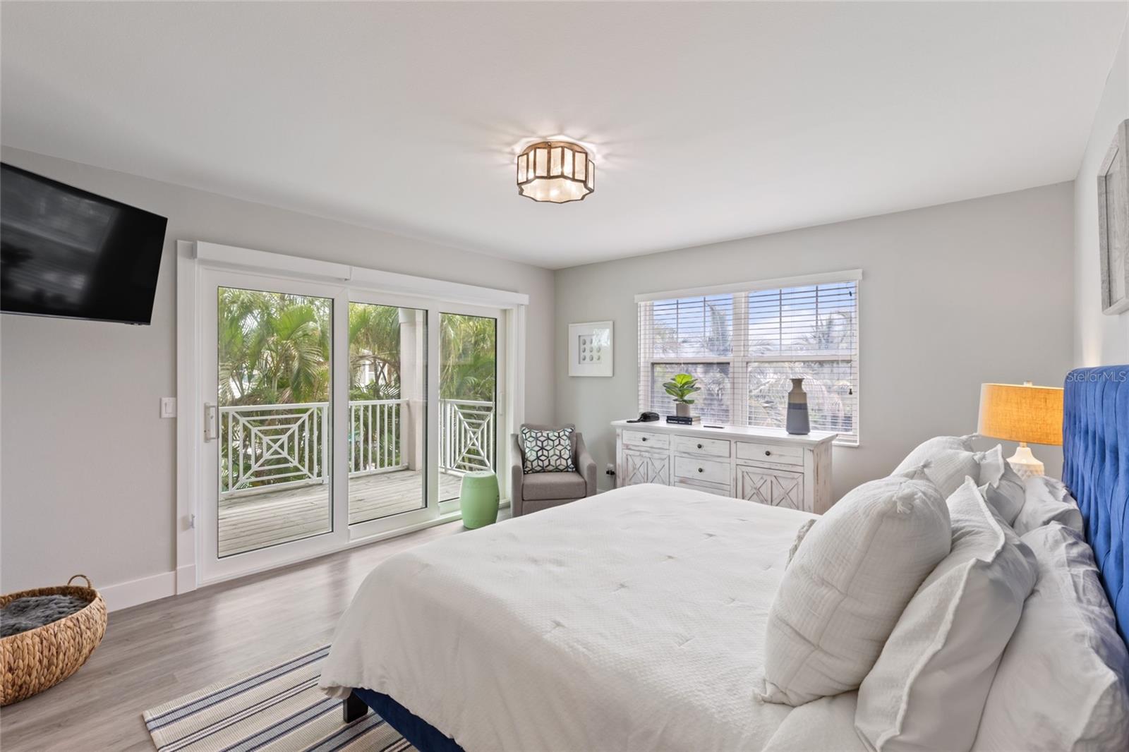 Image 18 of 62 For 110 Spring Avenue