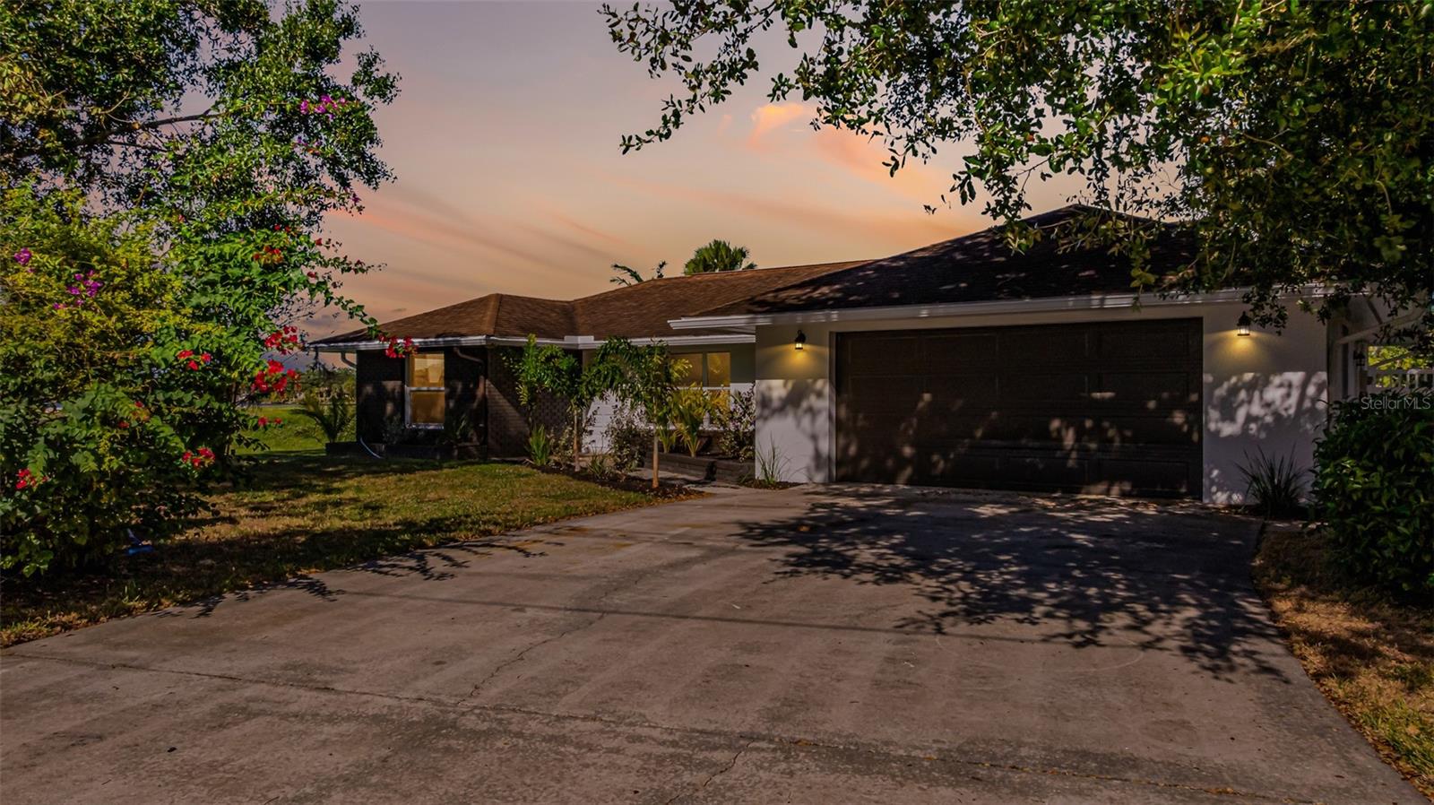 Listing photo id 58 for 14502 Riverside Drive