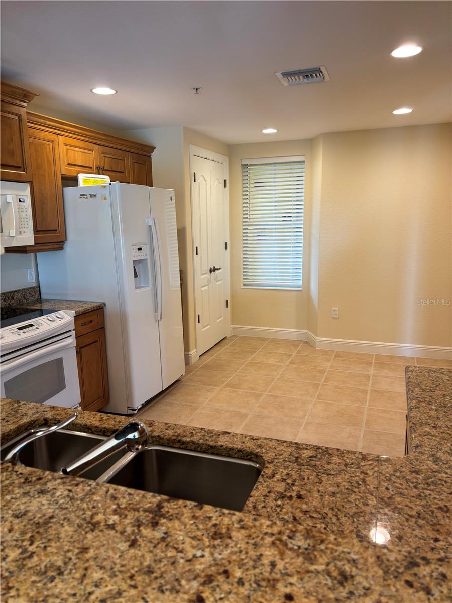 Image 8 of 11 For 501 Haben Boulevard 301