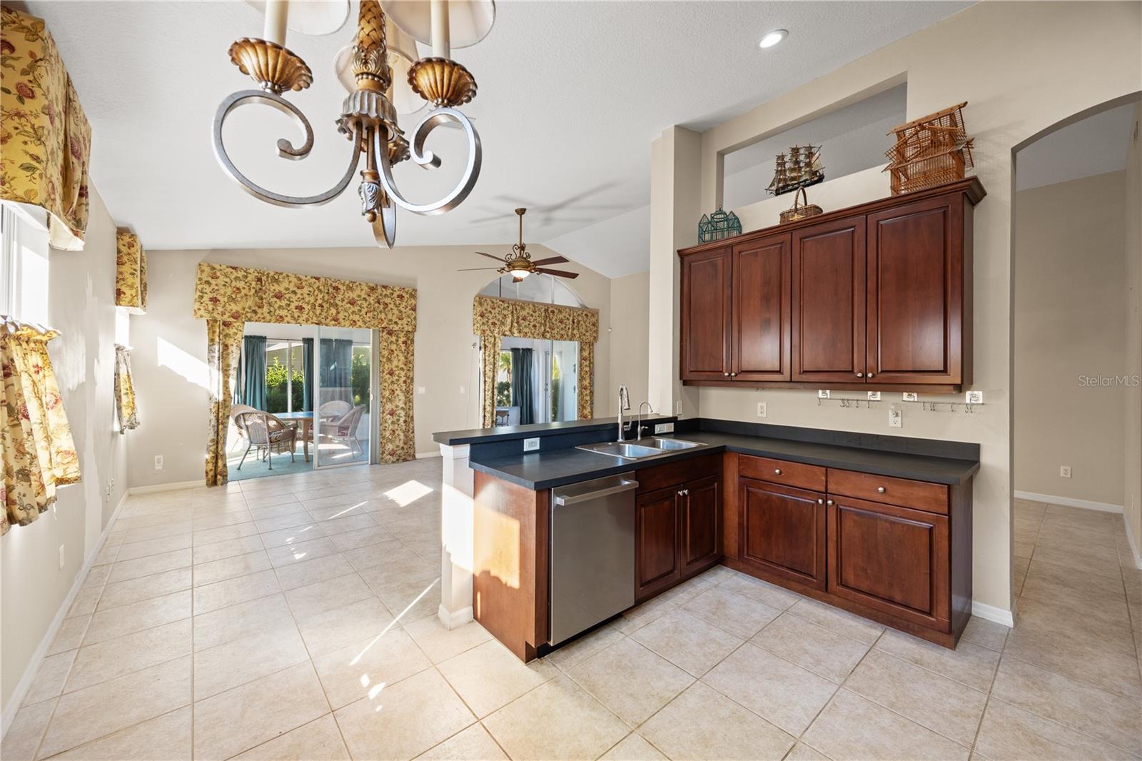 Image 10 of 74 For 6506 42nd Street E