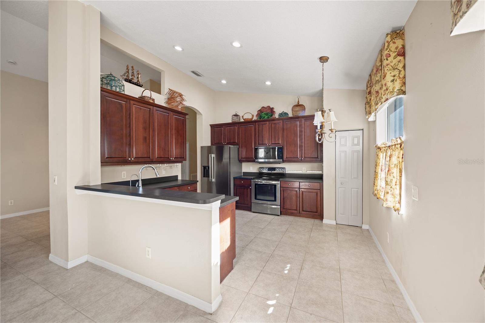 Image 9 of 74 For 6506 42nd Street E