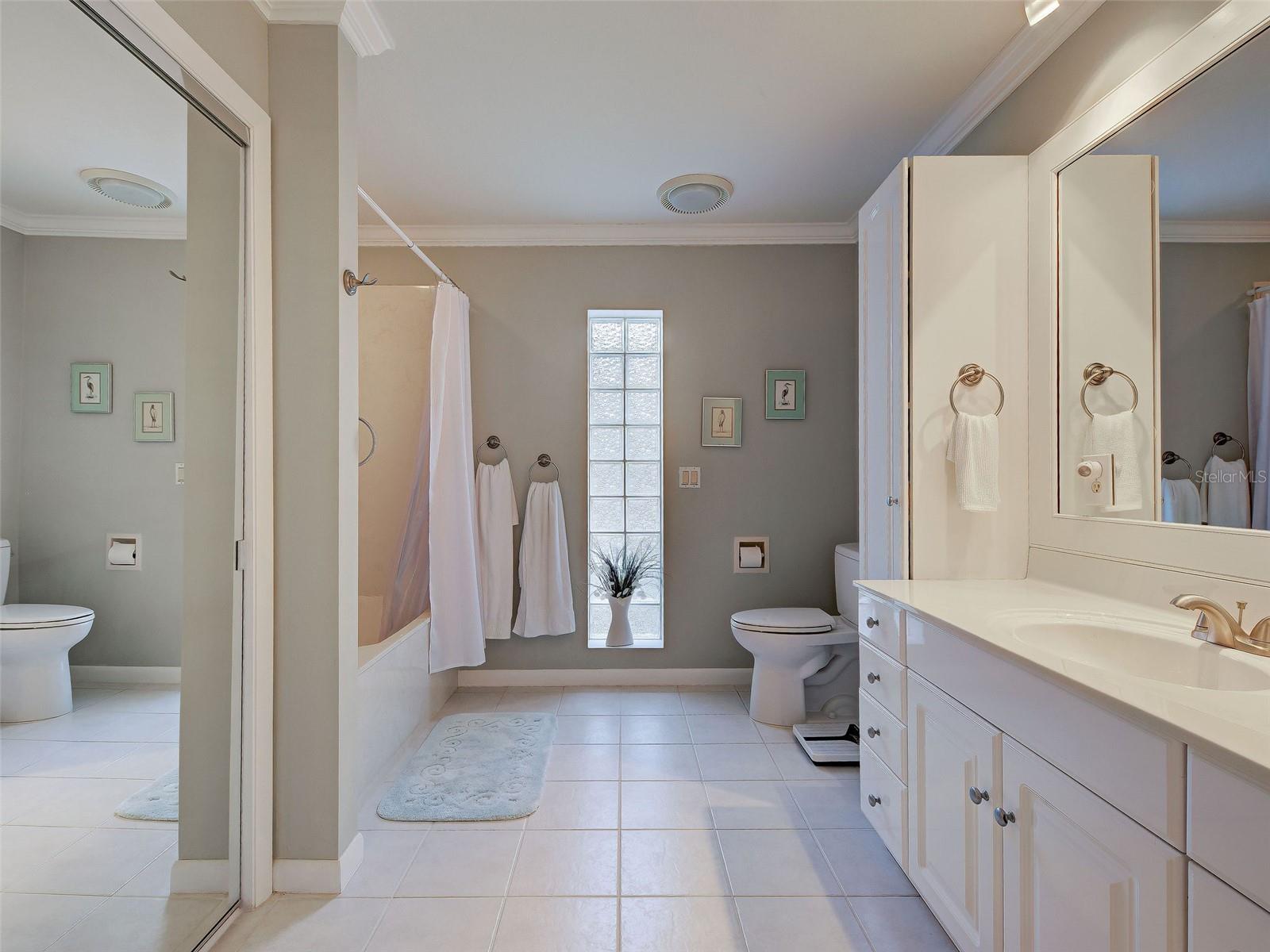 Image 19 of 23 For 325 Fiesole Street