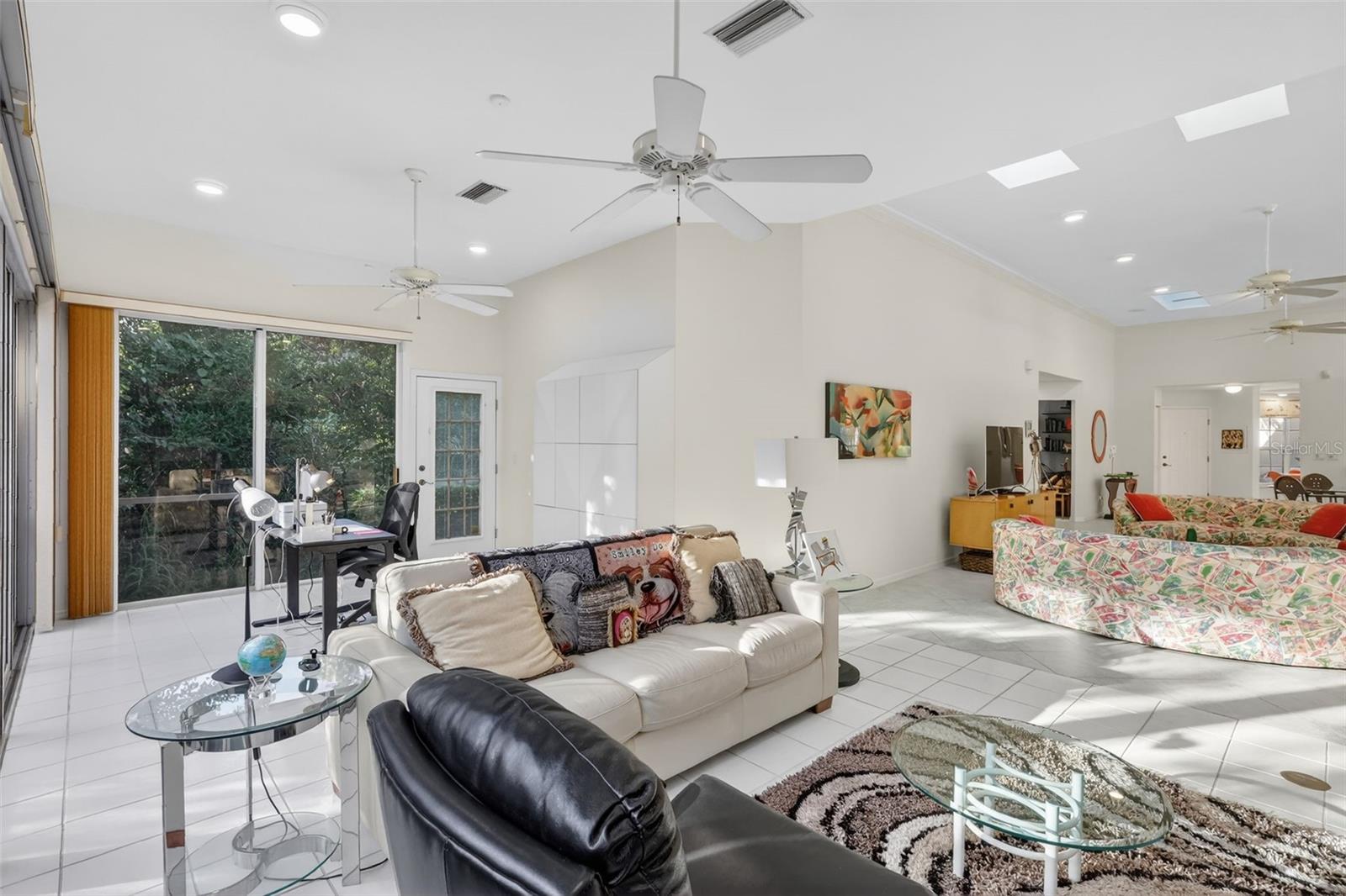 Image 19 of 53 For 1723 Starling Drive