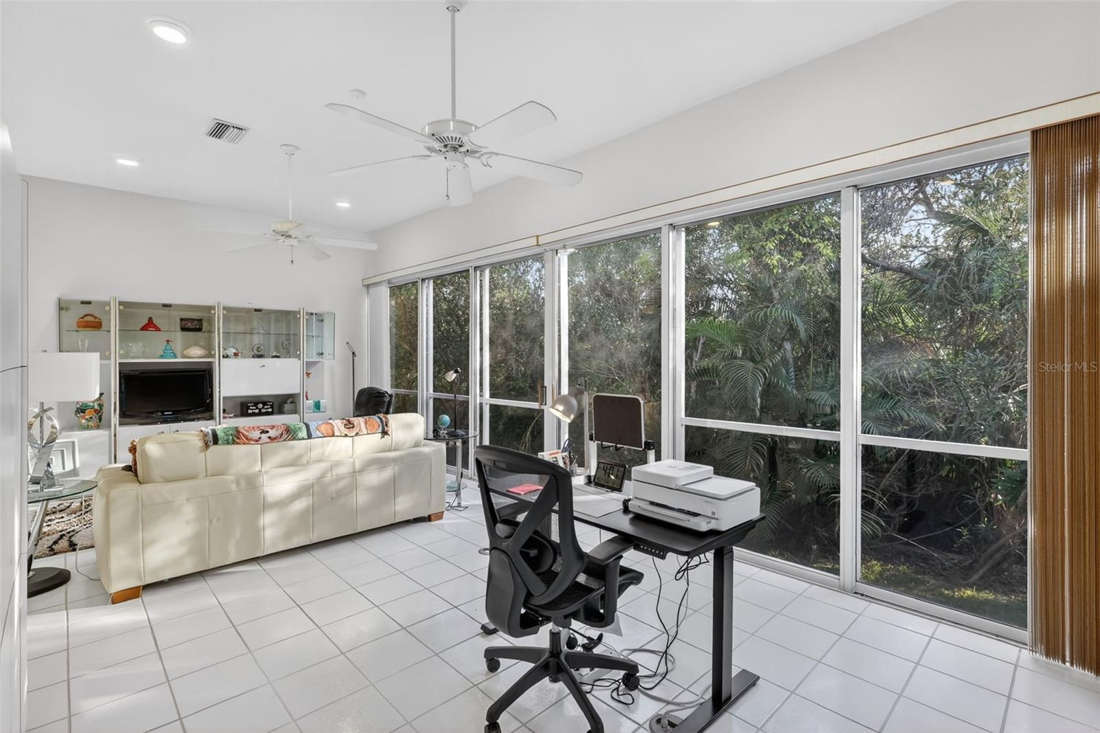 Image 21 of 53 For 1723 Starling Drive