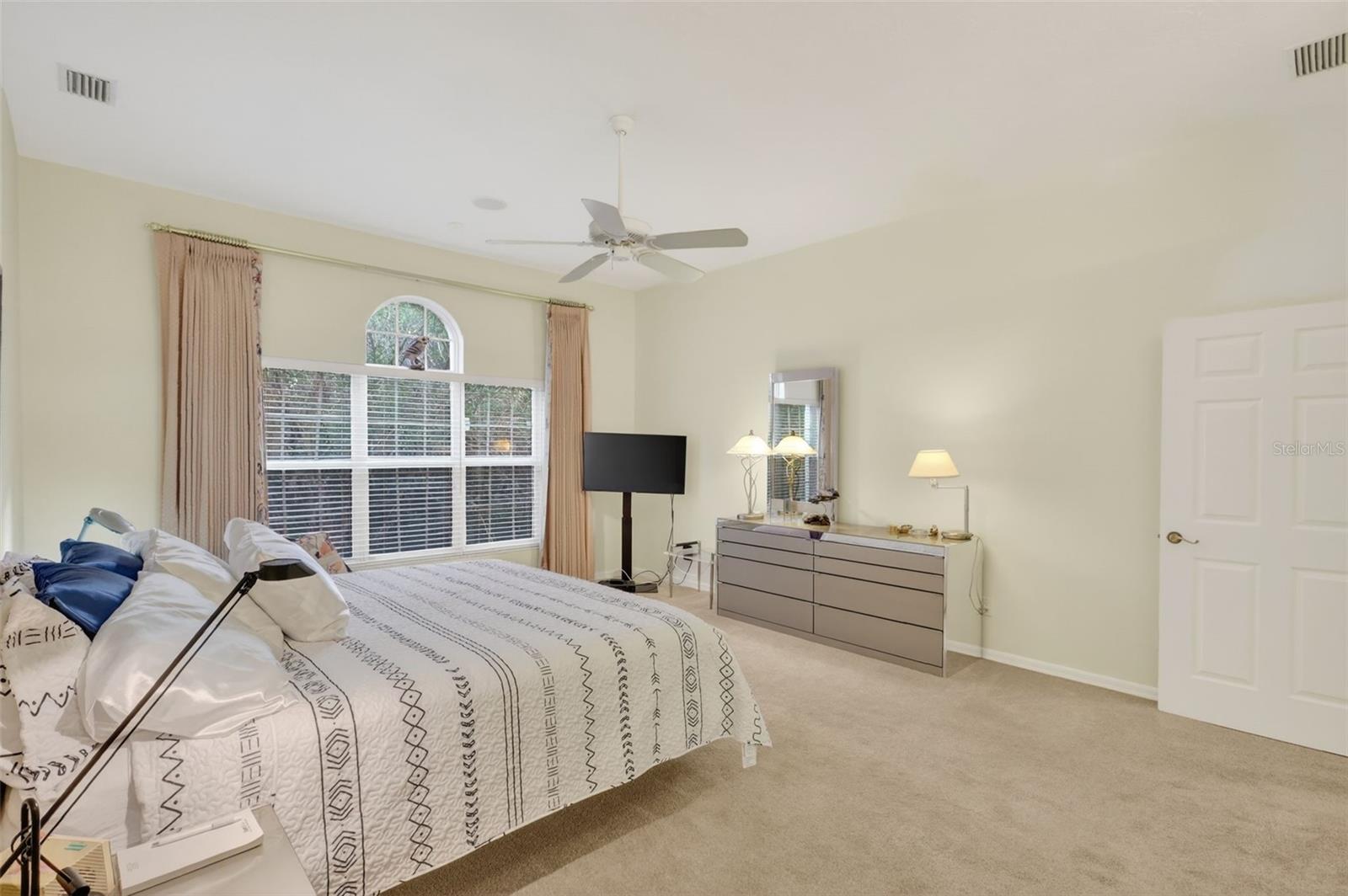 Image 36 of 53 For 1723 Starling Drive