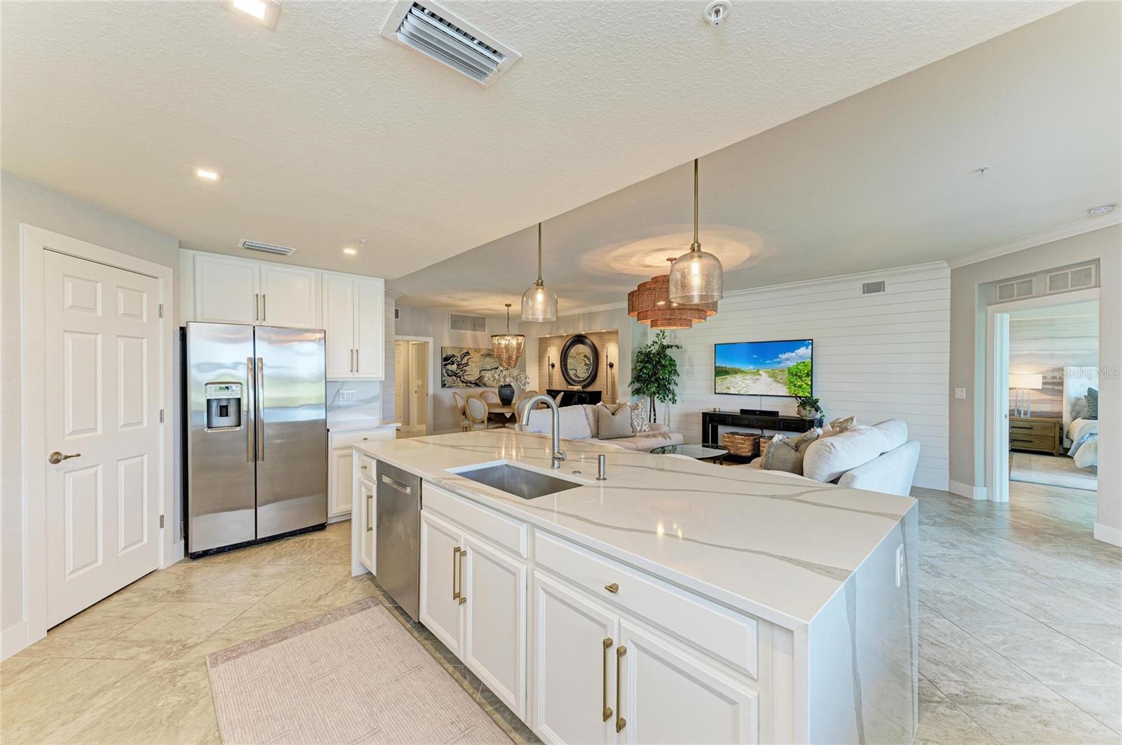 Image 11 of 73 For 5916 Wake Forest Run 104