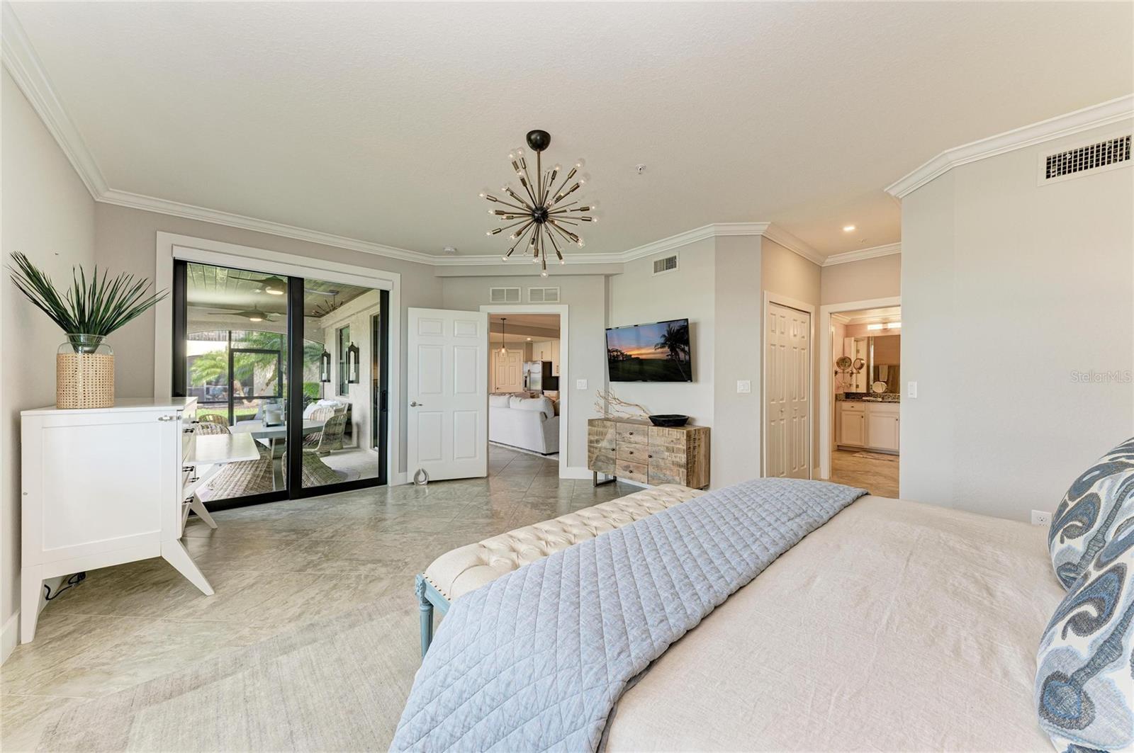 Image 19 of 73 For 5916 Wake Forest Run 104