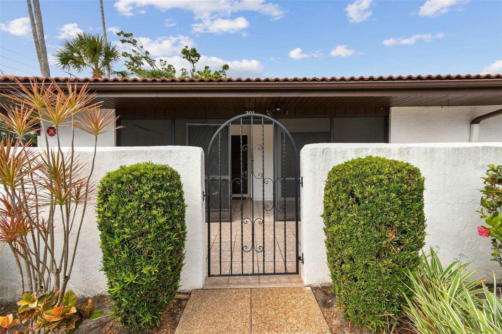 Image 5 of 55 For 3500 El Conquistador Parkway 301